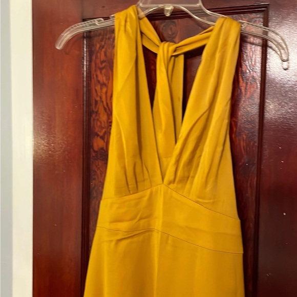 Banana Republic maxi dress, yellow, NWT Sz 4 wedding guest or bridesmaid - Picture 4 of 12